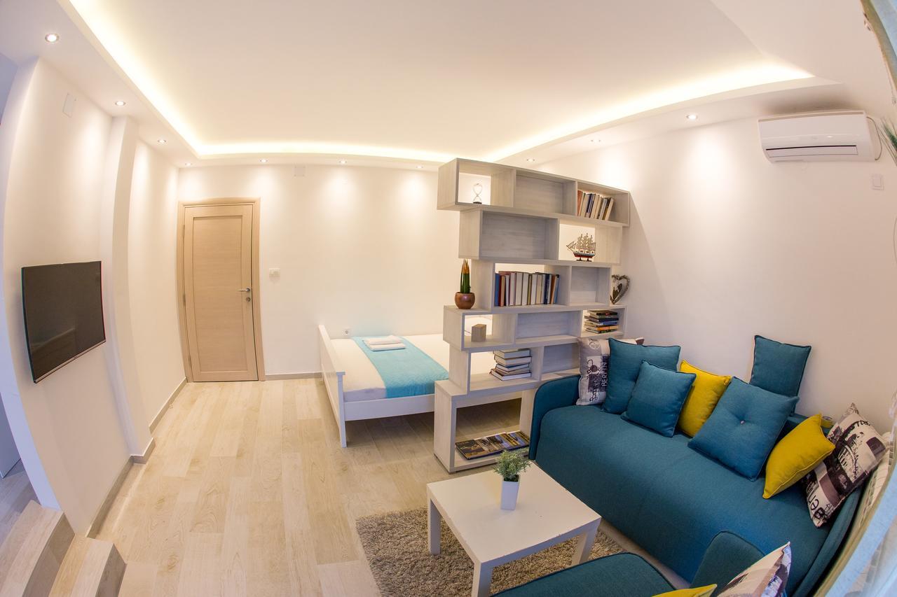 Novak Apartment *